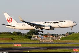 Jl 783 From Honolulu Hnl 16l Ja620j Boeing 767 346 Er Jetphotos Com Is The Biggest Database Of Aviation Photographs Boeing 767 Boeing Aviation Airplane