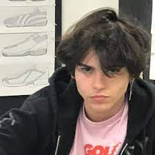Instagram Harry Potter In 2021 Cute White Boys Boy Hairstyles Grunge Boy