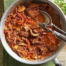 Top This Mexican Skillet With Queso Blanco Queso Chihuahua Or Your Favorite Cheese Mexican Food Recipes Recipes Food