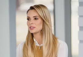 Obłęd 22:00 oliwia bieniuk w krótkiej sukience na polsat super hit festiwal. Ciezarna Izabela Janachowska Goscila W Studiu Ddtvn Pozowala W Eleganckiej Stylizacji Ktorej Dopelnieniem Byla Torebka Za 29 Tys Zl
