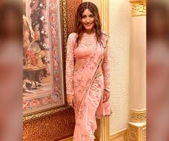 Surbhi chandna (born 11 september 1989) is an indian television actress known for her portrayal of annika in starplus's ishqbaaaz and dr.ishani in starplus's sanjivani. Missing Naagin 5 Take A Look Back At Surbhi Chandna S Best Saree Moments Latest Photos Images Galleries Latestly Com