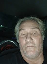 Does anyone know this man? His name is Andre Beache, 44 he lied about his  age saying he was 37, and he is extremely dishonest and controlling. He  really lives in Sumter,