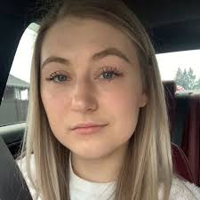 Ashlyn Green (@ashlyn_greeen) • Threads, Say more