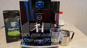 Z tym urządzeniem przygotujesz wiele przepysznych kaw, które podbiją kubki smakowe każdego. Jura E8 Eb Sb Inta Double Shot Flat White Youtube