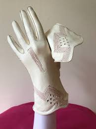 Selling On Retruly Vintage 1920s Ladies Gauntlet Gloves Art Deco Cream Kid Leather Red Chevrons French Hand Sewn 40 01 Red Chevron True Vintage Red Art