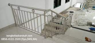 Cara pasang railing tangga kayu, railing tangga stainless steel dki jakarta banten, railing tangga kayu minimalis, pegangan railing tangga. Railing Tangga Stainless Minimalis Semarang 750 Ribu Meter