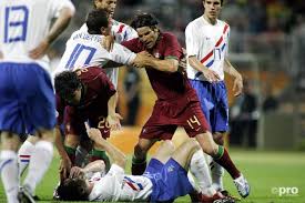 In rondo is het voetbal, voetbal en nog eens voetbal dat de klok slaat. Wedstrijd Van Toen Portugal Nederland In 2006 Mee Met Oranje