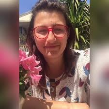 Un pensiero, anche se a distanza, arriva sempre e il suo calore non si  disperde!, Vi auguriamo una Buona Pasqua e... a presto!! Valeriano Capone  Andrea Capone Francesca Capone Roberta Di Claudio