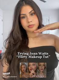 ワッツの小花刺繍マルシェバッグと巾着ポーチの魅力とは