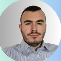 1700+ perfiles de «Armin»