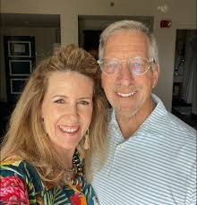 Familiar faces at Cafe Catron we love to see