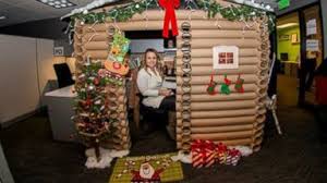 For years i've been making christmas tree ornaments, festive centerpieces, gingerbread houses, advent candle decorations and decorated cookie wreaths using. Minneapolis Woman Transforms Her Cubicle Into A Christmas Log Cabin Abc News