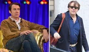 Alan carr to try weight loss wonder drug after putting on three stone. Jonathan Ross Reveals New Slimmer Look On Alan Carr Chatty Man Celebrity News Showbiz Tv Express Co Uk