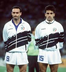 L'intervista ai microfoni del ylab di totò schillaci in occasione del festival dello sport 2019. 90s Football On Twitter Salvatore Schillaci And Roberto Baggio