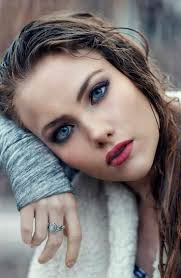 Attractive Women Eddie Follow My Boards Here On Pinterest And Enjoy And Experience The Different Beautiful Girl Face Beautiful Eyes Most Beautiful Faces