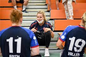 She is also known for being a handball player. Laura Waldenmaier Entnervt Die Hsg Freiburg