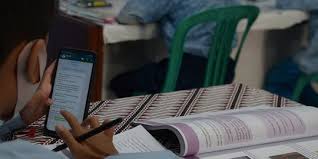 Kemendikbud program kuota belajar pulsa 200rb dan kuota 125gb untuk dosen, guru, siswa, mahasiswa selama pembelajaran jarak jauh periode juni! Cek Fakta Hoaks Info Pulsa 200 Ribu Dan Kuota 125 Gb Periode Juni Dari Kemendikbud Merdeka Com