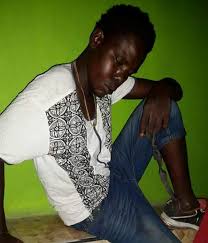 Siku hiyo niliona ni ya tofauti sana na ladha ya kipekee hivyo kila siku nikawa namtuma akaninunulie bangi japokuwa alikuwa akiniambia kuwa hiyo bei yake ni tofauti na mwisho kabisa. Tanzia Msanii Mfaume Selemani Dogo Mfaume Afariki Dunia Jamiiforums