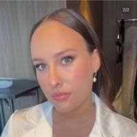 Ashley Mintz's Instagram, Twitter & Facebook