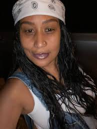 momsnightout #karaoke we had to dress like music artist from the 2000s. I  picked Aaliyah. Don't laugh. My friend say I look like I say “what set you  claim fooo”. #funny #momlife .