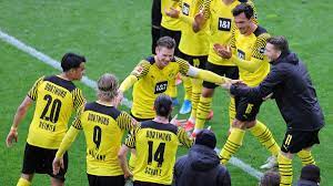 It was first recorded in 1390 and is derived either from the polish verb piszczeć with the meaning squeak or from the. Borussia Dortmund Emotionaler Abschied Fur Bvb Ikone Lukasz Piszczek Eurosport