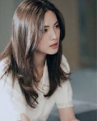 Pin Oleh Nopun Quince Di Mỹ Nữ 美女 Di 2020 Gaya Rambut Gaya Rambut Pendek Ide Gaya Rambut