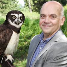 Association of Zoos and Aquariums CEO Dan Ashe praises Seattle Aquarium,  Woodland Park Zoo for leadership