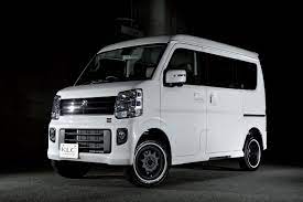 初心者にオススメ klcならバネ交換だけでエブリイをリフトアップ スタイルワゴン ドレスアップナビ カードレスアップの情報を発信するwebサイト 軽バン カスタム リフトアップ リフト