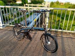 These mount at two points on the fork, typically at the end of the fork legs and at the crown. Dahon Vs Tern Foldingbikes