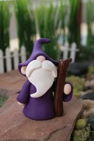 Polymer Clay Wizard Miniatur Wizard Mini Clay Wizard Fee Garten Zubehor Terrarium Zubehor Wizard In 2020 Polymer Clay Fairy Polymer Clay Figures Polymer Clay