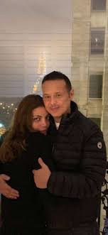 كشفت الفنانة ريهام حجاج، عن انتظارها لمولودها الأول من رجل الأعمال محمد حلاوة، وذلك بعد زواج استمر لثلاثة أعوام. Ø­Ø¶Ù† ÙˆØ³ÙŠÙ„ÙÙŠ Ø£ÙˆÙ„ ØµÙˆØ± Ù„Ø±ÙŠÙ‡Ø§Ù… Ø­Ø¬Ø§Ø¬ ÙˆÙ…Ø­Ù…Ø¯ Ø­Ù„Ø§ÙˆØ© Ø¨Ø¹Ø¯ Ø²ÙˆØ§Ø¬Ù‡Ù…Ø§ ÙÙ† ÙˆØ«Ù‚Ø§ÙØ© Ø§Ù„ÙˆØ·Ù†