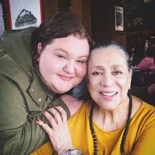 Kelly Bishop is attending the Gilmore Girls Fan Fest in October in  Connecticut: