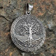 Sterling silber with gemstones especially are often also worn for spiritual reasons, and a wide range of stones such as topaz, sapphire, amethyst and rubies are available. Yggdrasil Schmuck Anhanger Jotunheim Aus 925 Sterling Silber Wiki