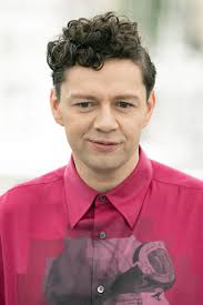 Jonathan Glazer Hit by 500 Jewish Signatories of Letter Against Oscar Speech