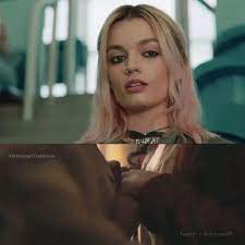 ActressesFC 🌞 on X: #ActressesFCExclusive : After a 5 years long wait of  fans worldwide, finally Emma Mackey who is famous for acting as Maeve Wiley  in Netflix Sex Education has finally
