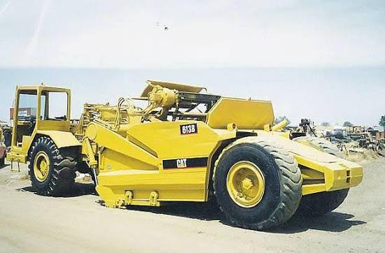 Caterpillar 613B Scraper