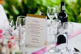 Vintage plateau de service mariage invitation carte marriage fleurs ra. Estimez Le Budget Complet De Votre Mariage A Madagscar