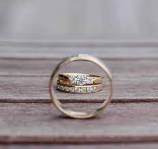 Engagement Ring Vs Wedding Ring Rules Should You Wear Both