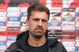 30 Photos & High Res Pictures