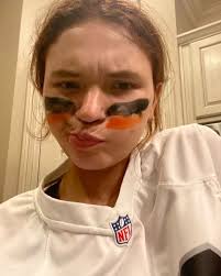 Hey! My name is Katie Baxter-Varela and I'm originally from Novato,  California; however, just moved to an all-girls school in Covington,  Louisiana this year. Growing up in a government family, I've moved