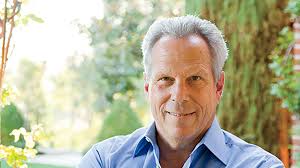 See How Peter Dunham Refreshed a Grand Beverly Hills Residence