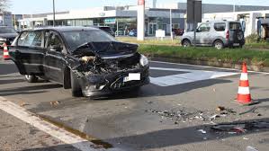 Charleroi, standard, anderlecht et mouscron en stage: Mouscron Choc Violent Sur La Route Express