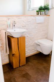 Gaste Toilette Wird Zum Raumwunder Homify Badezimmer Rustikal Gaste Toilette Badezimmereinrichtung