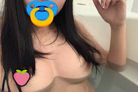 圖+ 影】Ｆ杯美巨乳女大生自拍「雪球泡湯」側臉露出超可愛！ | 點我一下