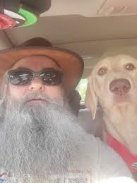 Have you ever wondered how many elves Santa has? Maybe 6, maybe 7… but  today he added Cleveland Police officers to the team 🎅🏽👮🏽