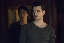 Noté parmi les meilleurs épisodes de la saison 7, ce dernier captive via une réalisation originale et un jeu d'acteurs à très haut niveau. Requiem For A Dream The Vampire Diaries Wiki Fandom
