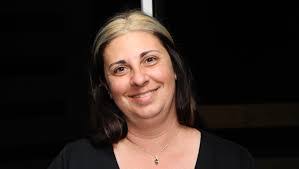 Beth Acker's Instagram, Twitter & Facebook