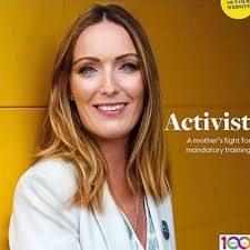 Paula Mcgowan's Instagram, Twitter & Facebook