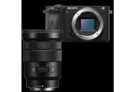 While focusing and zooming can be done via their respective rings, zooming is mostly done via. Sony A6600 Body Zwart Sel 18 105mm F 4 0 G Oss Sony Photo Camera Sony Our Brands