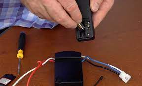 Troubleshooting for ceiling fan i have a hunter ceiling fan with four lights at bottom. Ceiling Fan Remote Troubleshooting The Home Depot